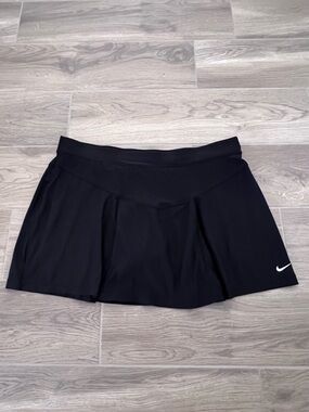 NIKE Medium Women's 2009 Victory Dri Fit Pleated Tennis Skort Skirt Black 348349